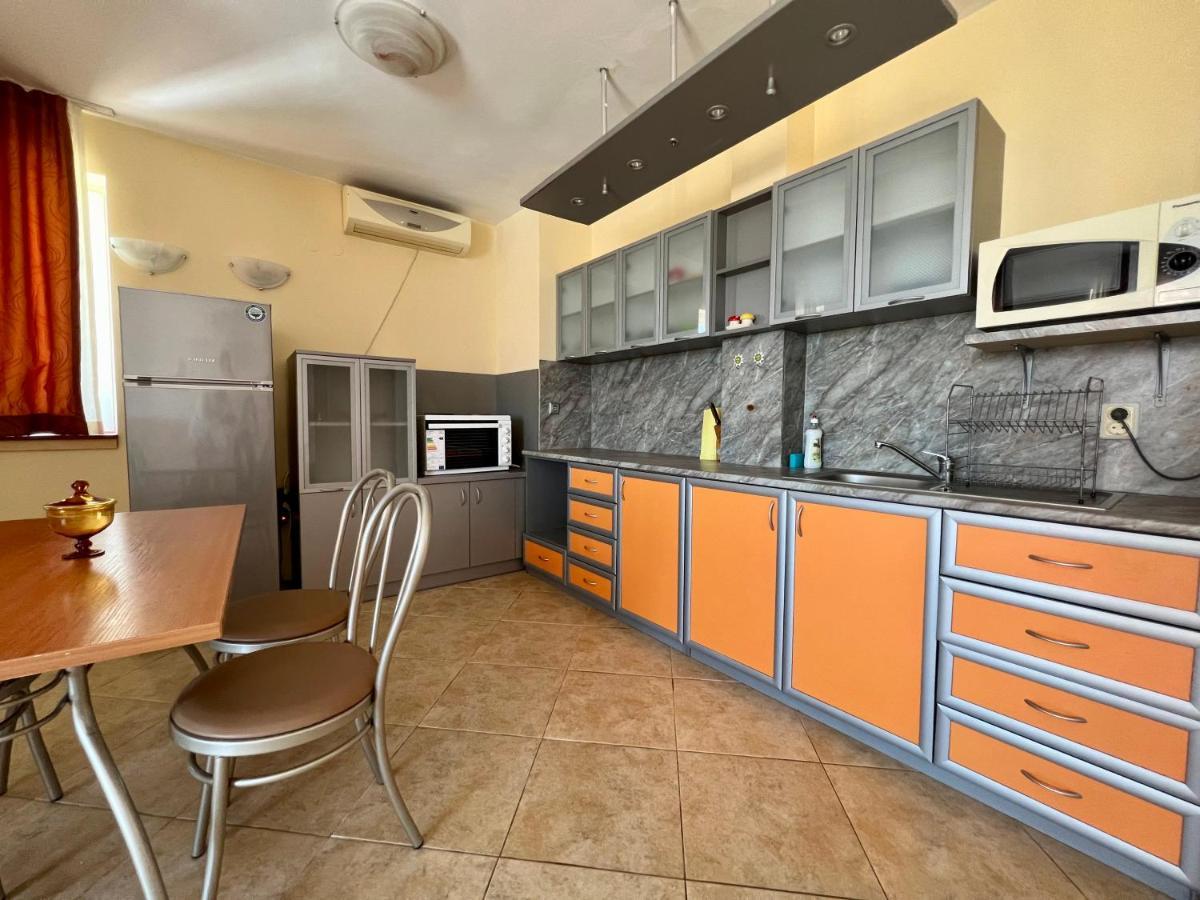 Private One-Bedroom Apartment With Balcony In Sozopol By Flat Mаnаger 외부 사진