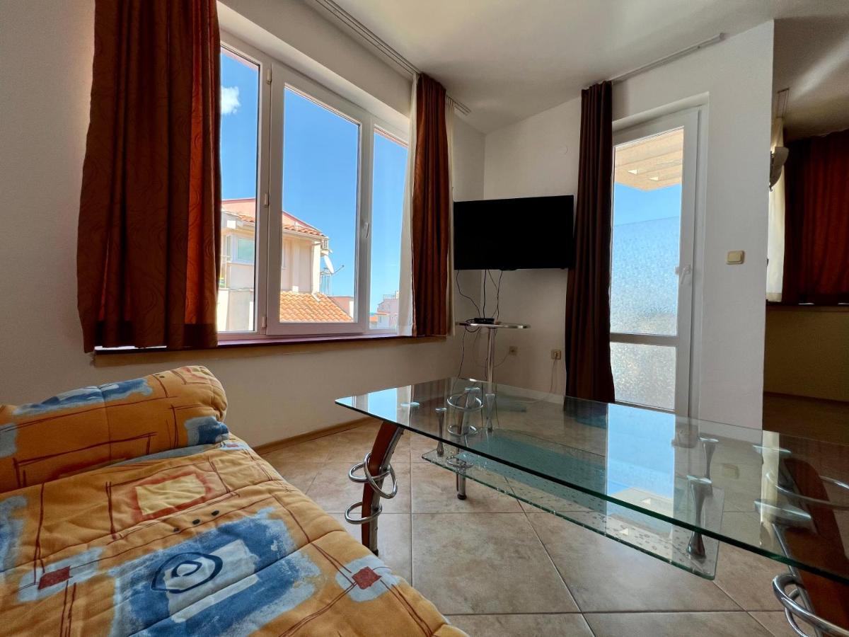 Private One-Bedroom Apartment With Balcony In Sozopol By Flat Mаnаger 외부 사진