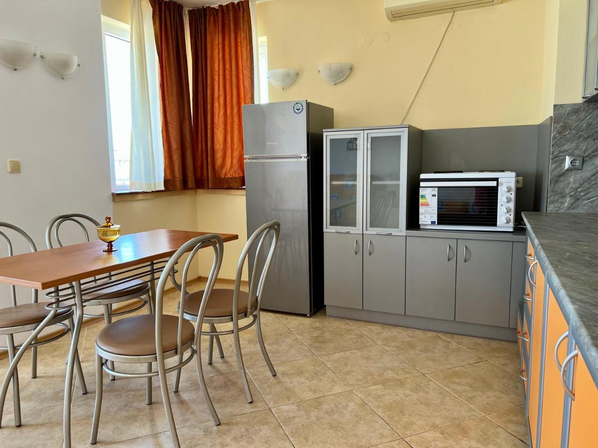 Private One-Bedroom Apartment With Balcony In Sozopol By Flat Mаnаger 외부 사진