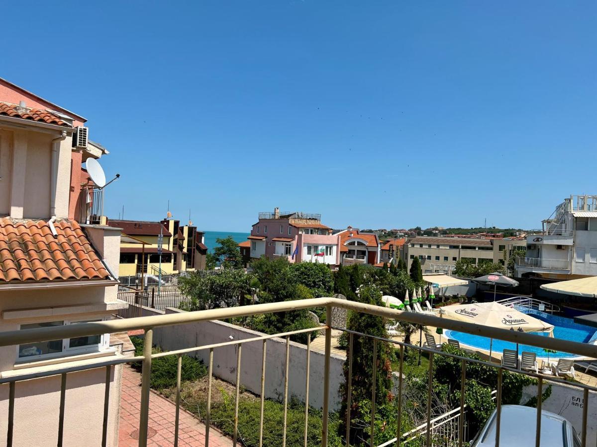 Private One-Bedroom Apartment With Balcony In Sozopol By Flat Mаnаger 외부 사진